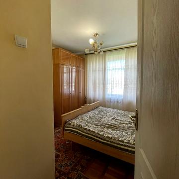 Юліана Целевича вул., 1а