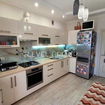 Затишна вул., 4