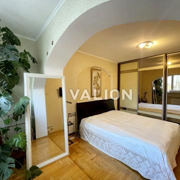 Княжий Затон вул., 5