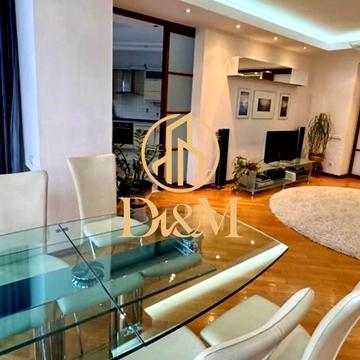 Панаса Мирного вул., 16/13