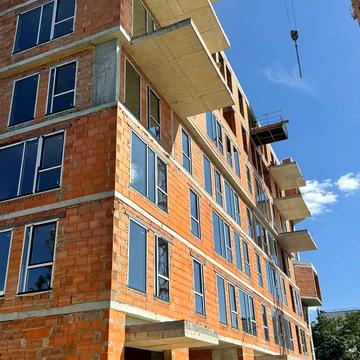 Володимира Навроцького вул., (Будинок 6)