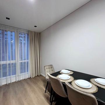 Романа Левицького вул., 4