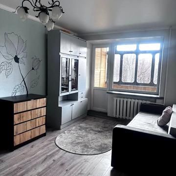 Трудова вул., 13