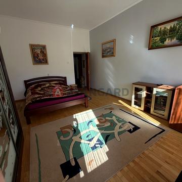 Юрія Руфа вул., 25