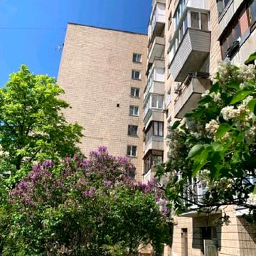 Курганівська вул., 3