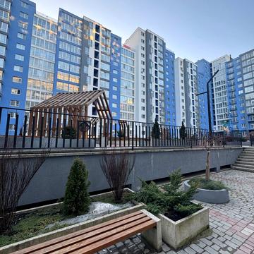 Княгинин вул., (Будинок 36)