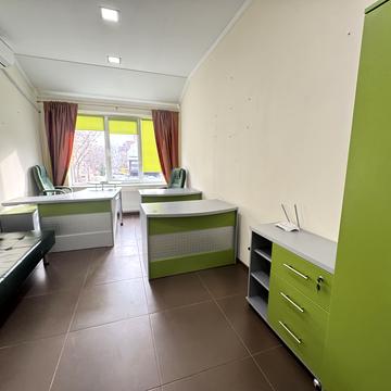 Митрополита Шептицького вул., 5-Б