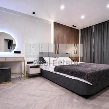 Андрія Верхогляда вул. (Михайла Драгомирова), 30