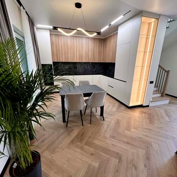 Слобідська вул.