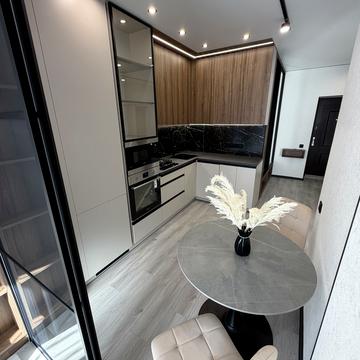 Мартинова просп., (вул. Щаслива, 67)