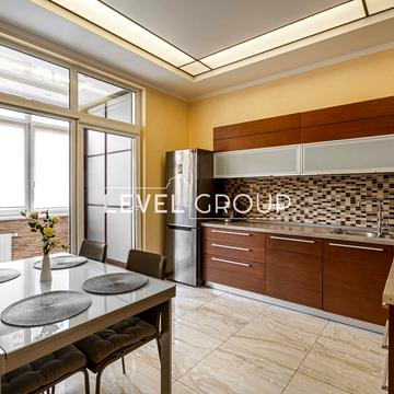 Золотоустівська вул., 52