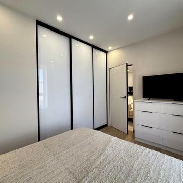 Весела вул., 35