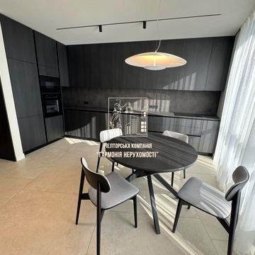 Дніпровська набережна вул., 15-Є