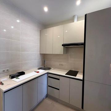 Перлинна вул., 11