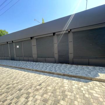 Перемоги вул., 24