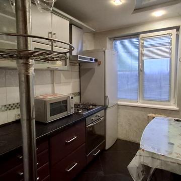 Чарівна вул. (Косигіна), 7