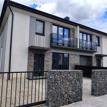 Потічна вул., 17