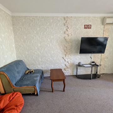 Миколи Бажана просп., 26