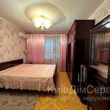 Предславинська вул., 25