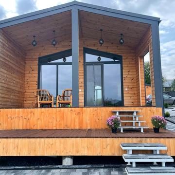 Садова вул., 1б