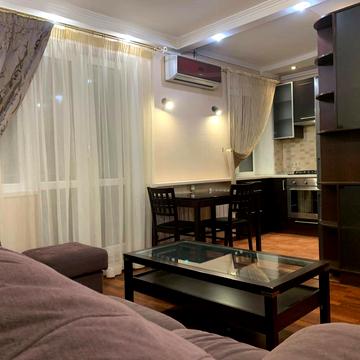 Єжи Ґедройця вул. (Тверська), 16