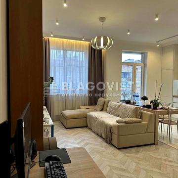 Саперне Поле вул., 12