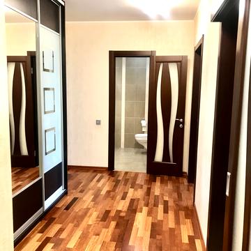 Анни Ахматової вул., 35-А