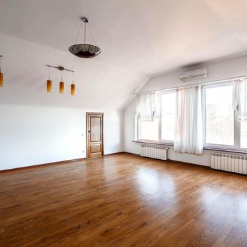 Києво-Мироцька вул.