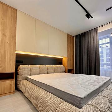 Приозерна вул., 42