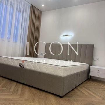 Воскресенська вул., 2-В