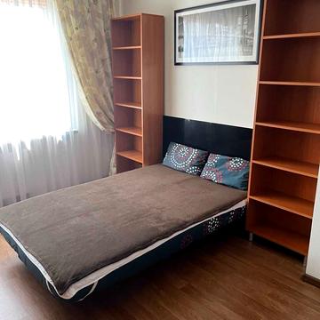 Бориса Гмирі вул., 18