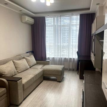 Ованеса Туманяна вул., 3