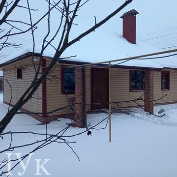 Джерельна вул., 10