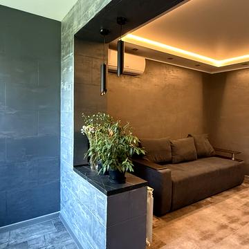 Підлісна вул., 2