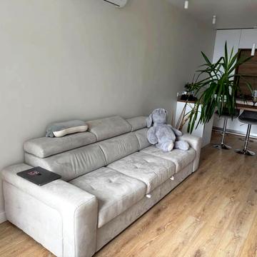 Зарічна вул., 4