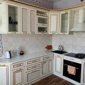 Домобудівельна вул., 5