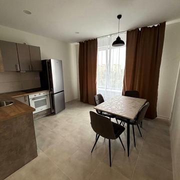 Героїв України вул. (Теплична), 39