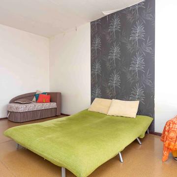 Ревуцького вул., 18