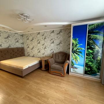 Дмитра Донцова вул. (Дмитра Донського), 6