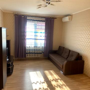 Червоної Калини просп. (Володимира Маяковського), 1-В