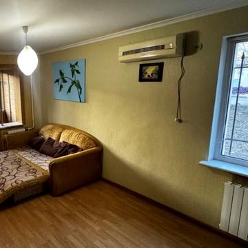 Любомира Гузара просп. (Космонавта Комарова), 10