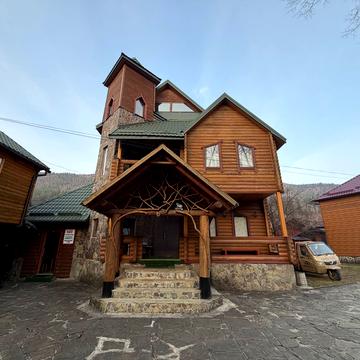 Тараса Шевченка вул., 4