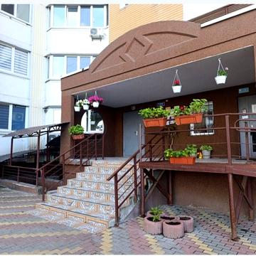 Сергія Данченка вул., 1