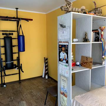 Урлівська вул., 30