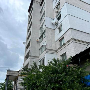 Паркова вул., 12