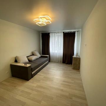 Бакинська вул., 37-В