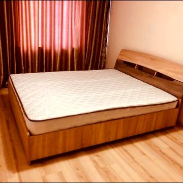 Чарівна вул., 121