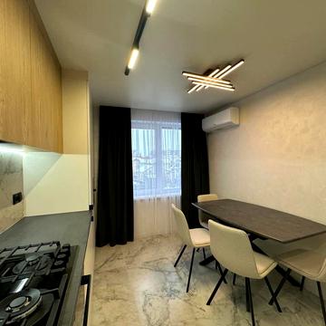 Білогірська вул., 1-Д