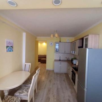 Драгоманова вул., 2