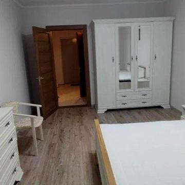 Ревуцького вул., 54